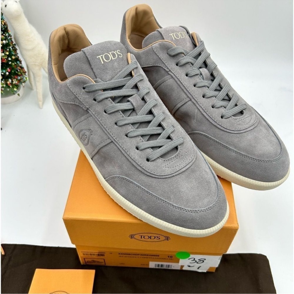 Men’s Tod’s low cut suede sneaker size 10 made in Italy